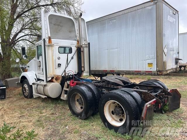 Kenworth T800 Sadulveokid