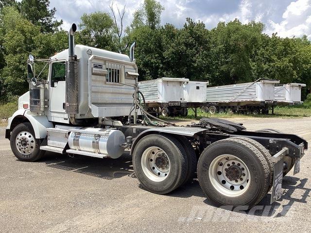 Kenworth T800 Sadulveokid