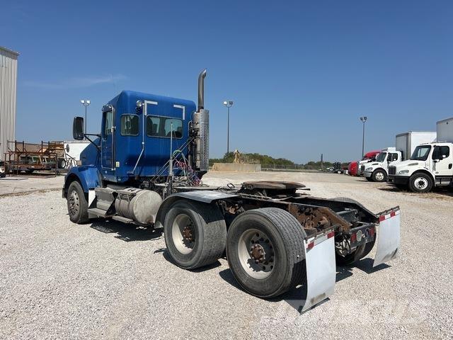 Kenworth T800 Sadulveokid