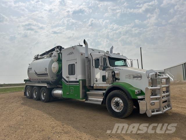 Kenworth T800 Roomikekskavaatorid