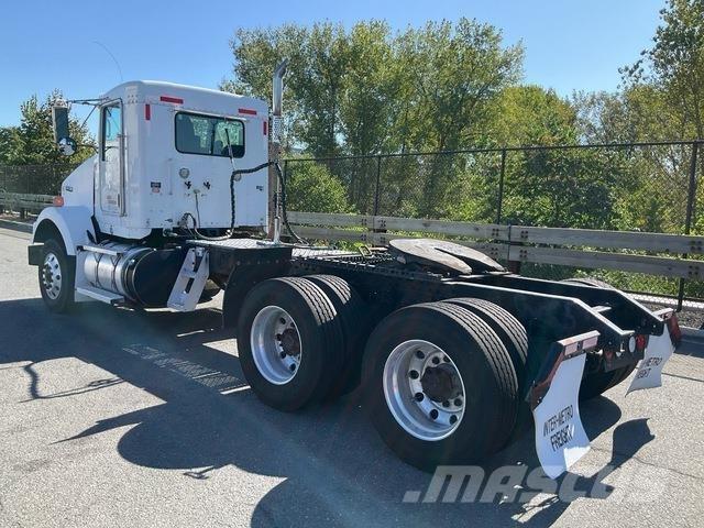 Kenworth T800 Sadulveokid