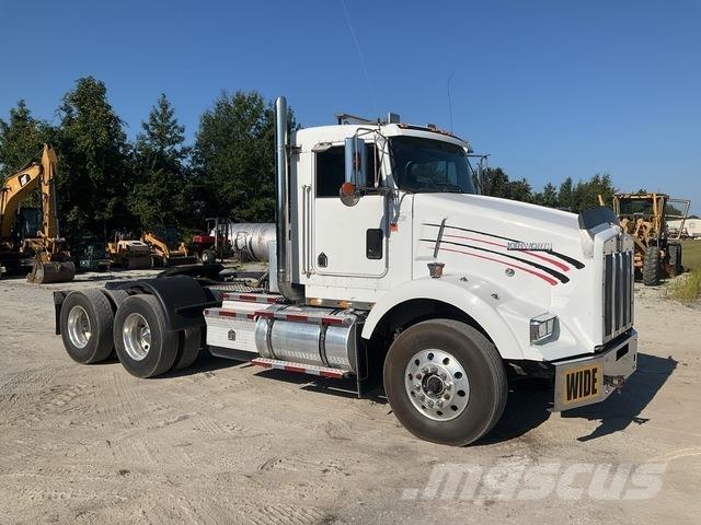 Kenworth T800 Sadulveokid
