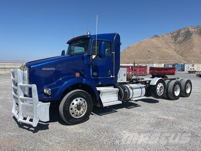 Kenworth T800 Sadulveokid