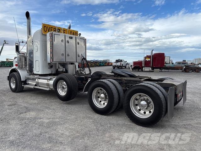 Kenworth T800 Sadulveokid