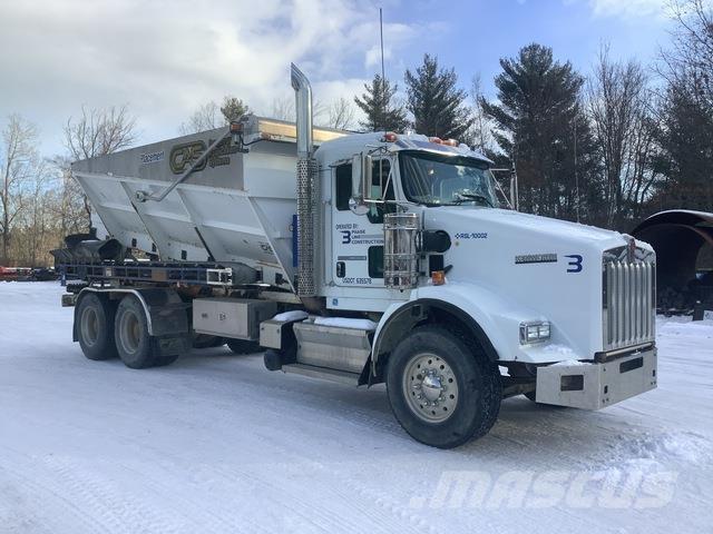 Kenworth T800 Betoonkivi tootmise masinad