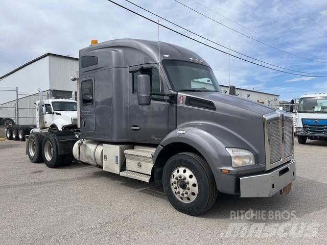 Kenworth T880 Sadulveokid
