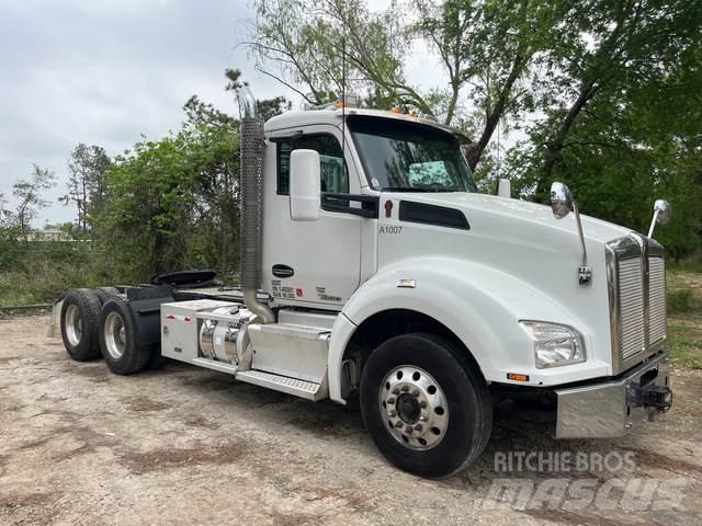 Kenworth T880 Sadulveokid