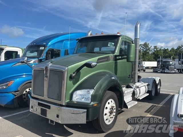 Kenworth T880 Sadulveokid