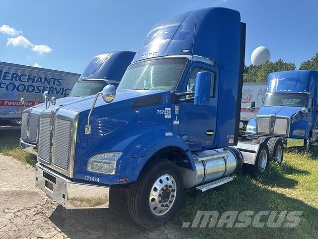 Kenworth T880 Sadulveokid