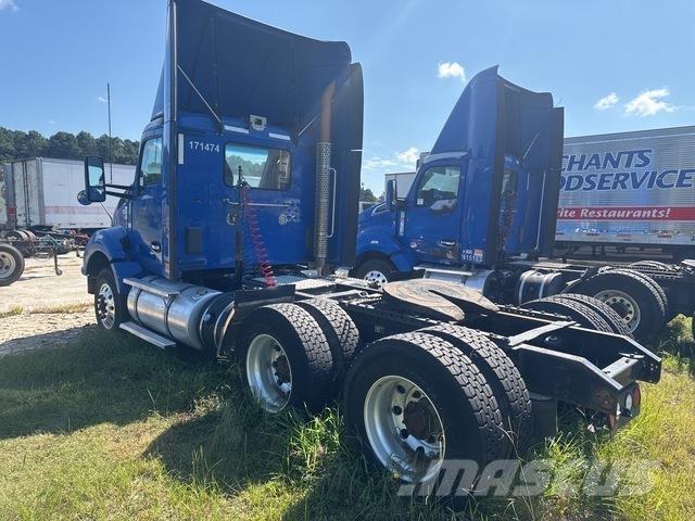 Kenworth T880 Sadulveokid