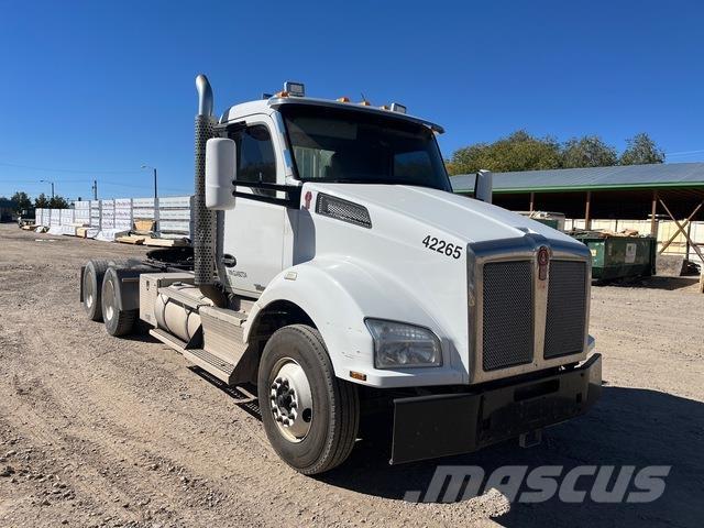 Kenworth T880 Sadulveokid