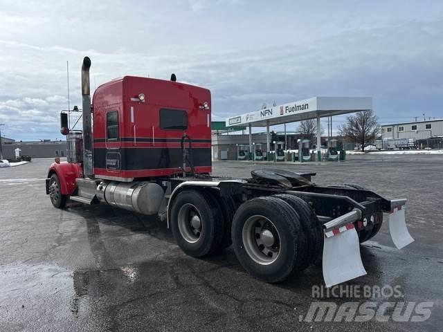 Kenworth W900 Sadulveokid
