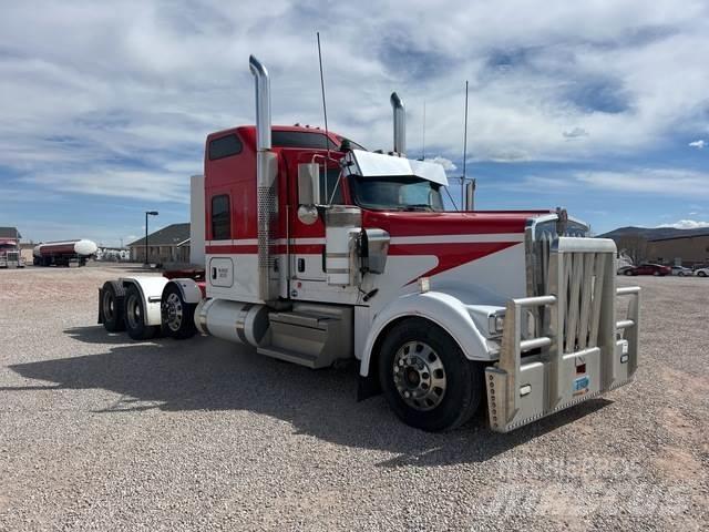 Kenworth W900 Sadulveokid