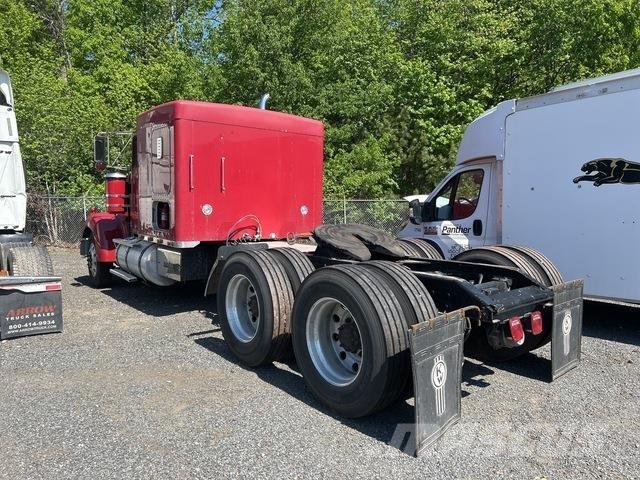 Kenworth W900 Sadulveokid