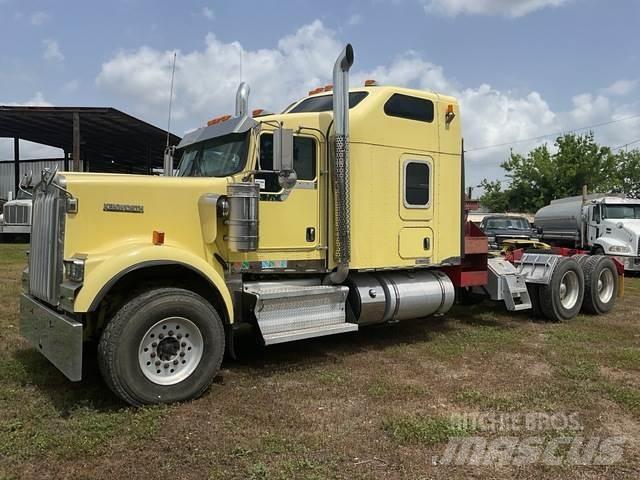 Kenworth W900 Puksiirid