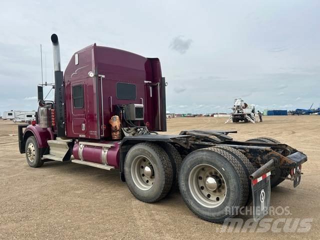 Kenworth W900 Sadulveokid