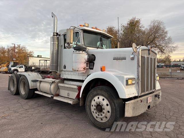 Kenworth W900 Sadulveokid