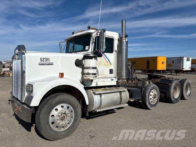 Kenworth W900B Sadulveokid