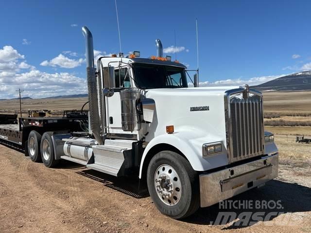 Kenworth W900L Sadulveokid