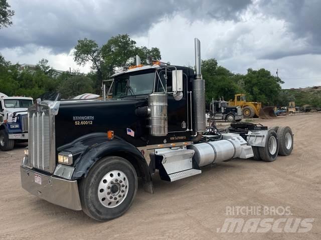 Kenworth W900L Sadulveokid