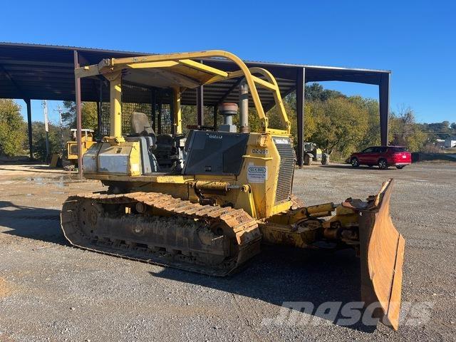 Komatsu  Buldooserid