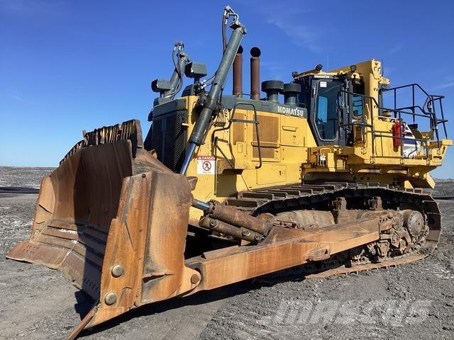 Komatsu D375A Buldooserid
