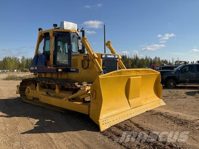 Komatsu D85P Buldooserid