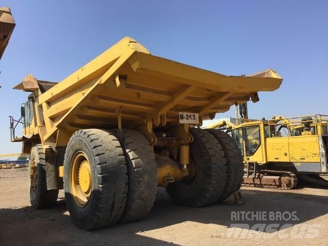 Komatsu HD785-3 Liigendraamiga pinnaseveokid