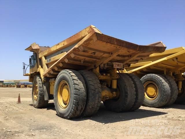 Komatsu HD785-3 Liigendraamiga pinnaseveokid