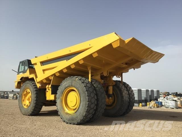 Komatsu HD785-5 Liigendraamiga pinnaseveokid