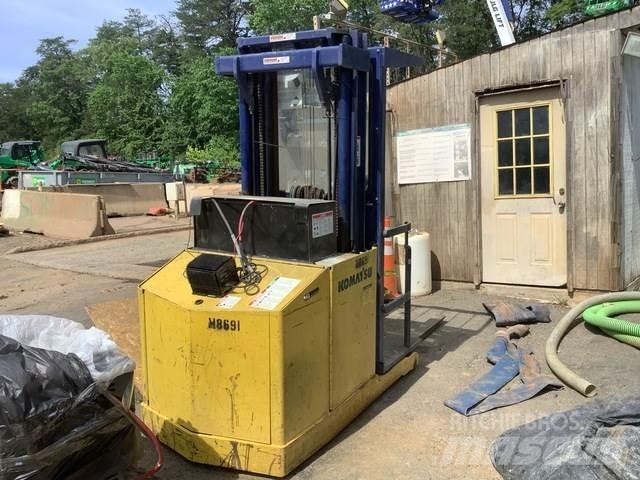 Komatsu MPF15 Keskmise kõrgusega komplekteerimistõstukid