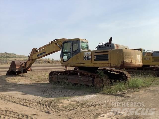 Komatsu PC450-7 Roomikekskavaatorid