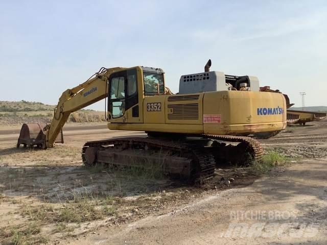 Komatsu PC450-8 Roomikekskavaatorid