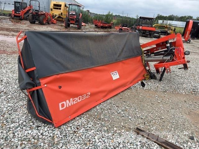 Kubota DM2032 Niidukid