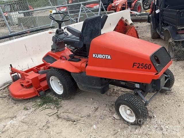 Kubota F2560E Muu