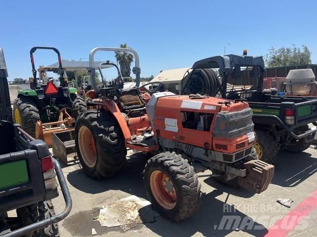 Kubota L3010D Kompakttraktorid