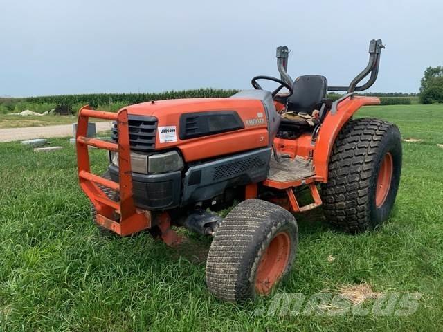 Kubota L3130D Kompakttraktorid