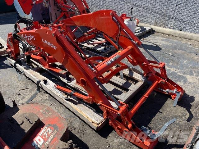 Kubota LA805 Muu