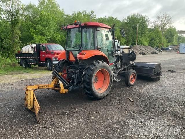 Kubota M5040 Siseruumide puhastusmasinad