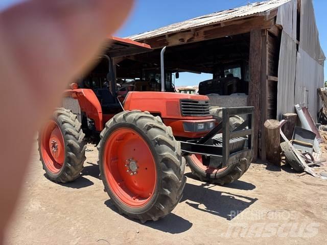 Kubota M9000 Traktorid