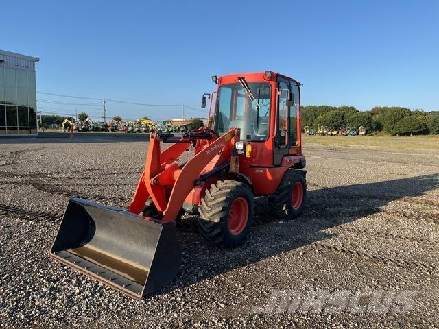 Kubota R530E Rataslaadurid
