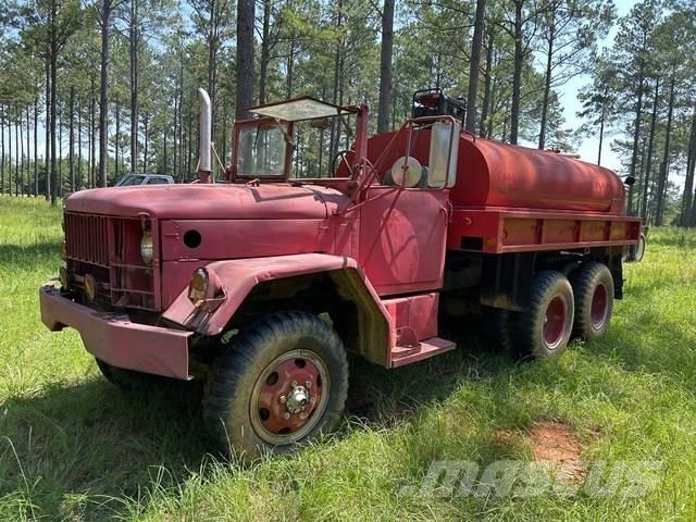  M35 Veepaagiga autod