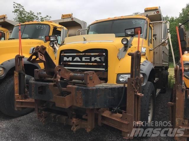 Mack 700 Lumesahad