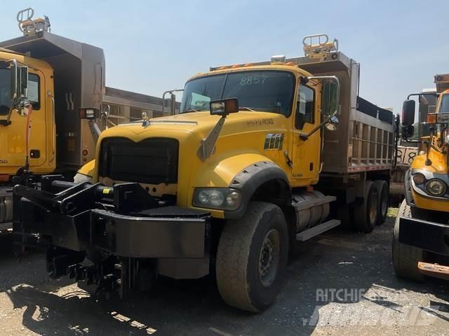 Mack 700 Lumesahad