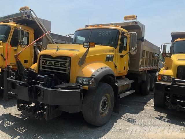 Mack 700 Lumesahad