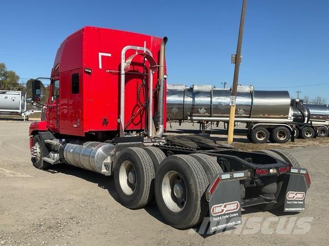 Mack AN64T Sadulveokid