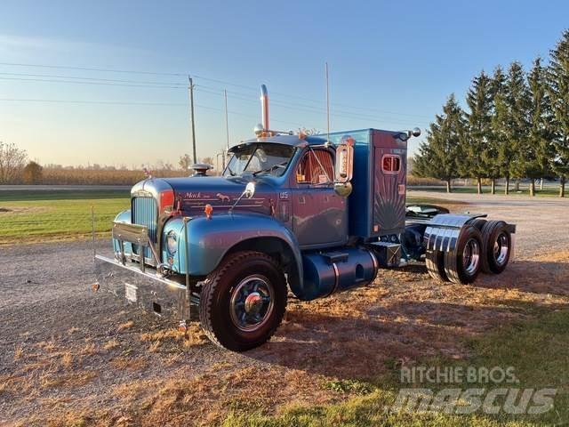 Mack B-61 Sadulveokid