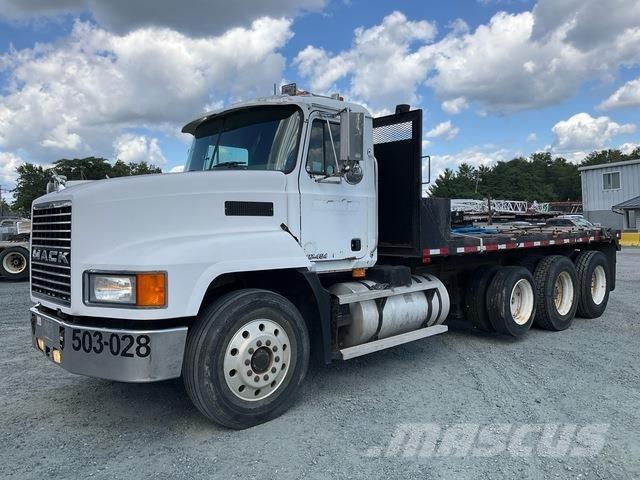 Mack CH 613 Madelautod