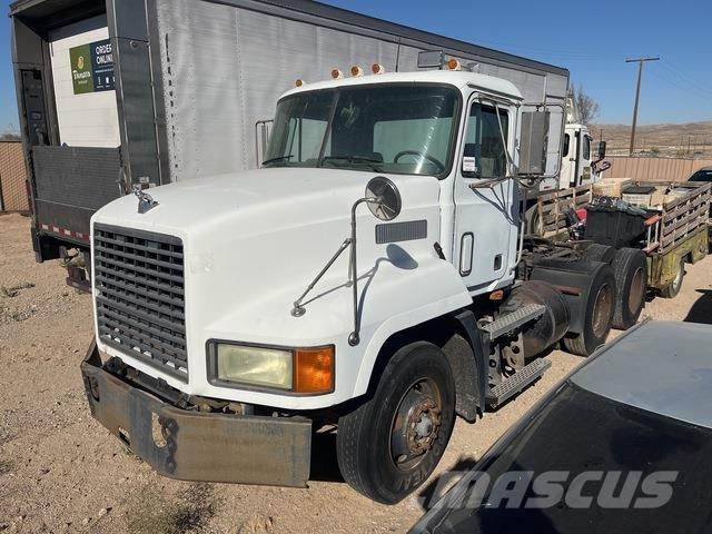 Mack CH613 Sadulveokid