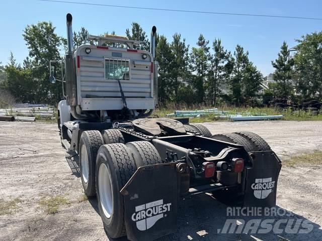 Mack CH613 Sadulveokid